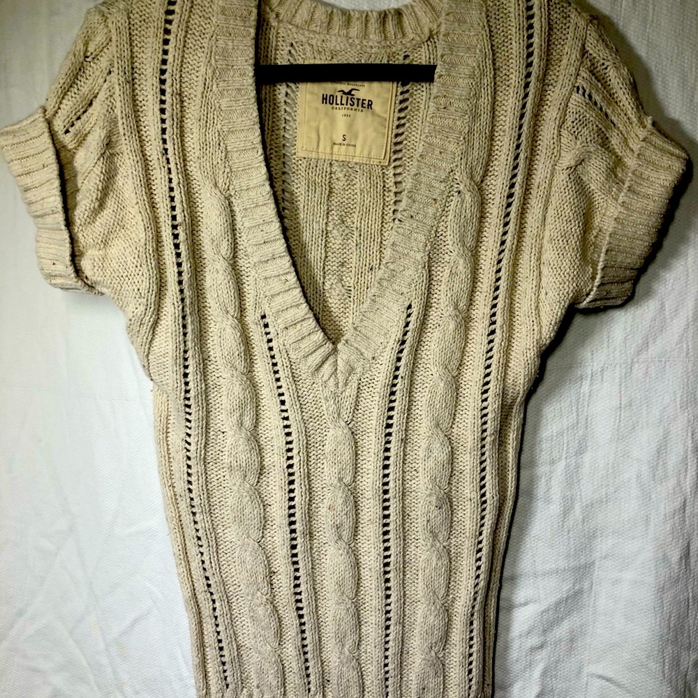V neck sweater